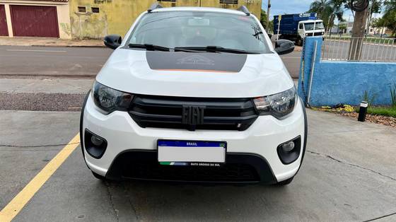 FIAT MOBI 1.0 FIREFLY FLEX TREKKING MANUAL